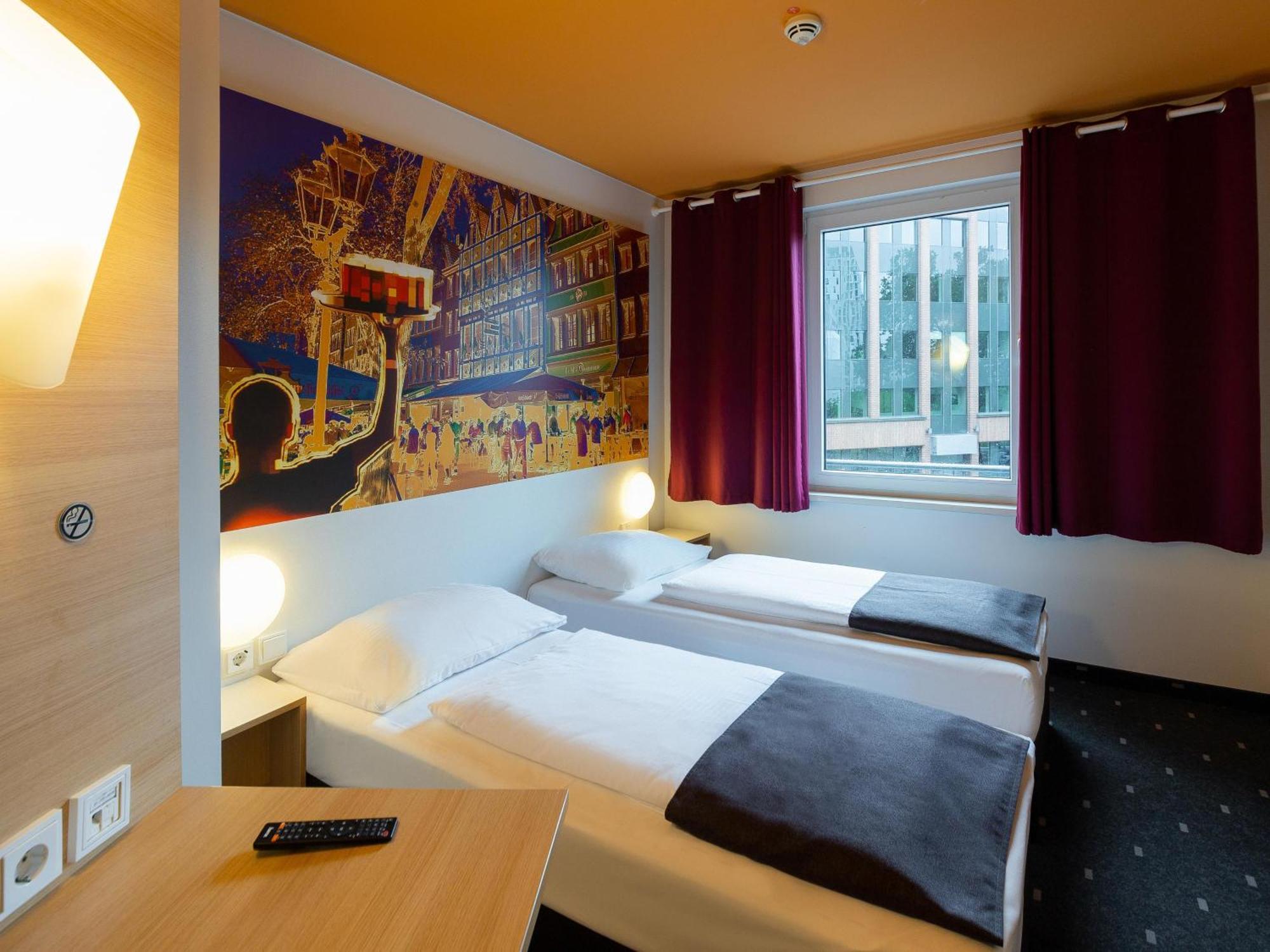 B&B Hotel Duesseldorf-City Екстериор снимка