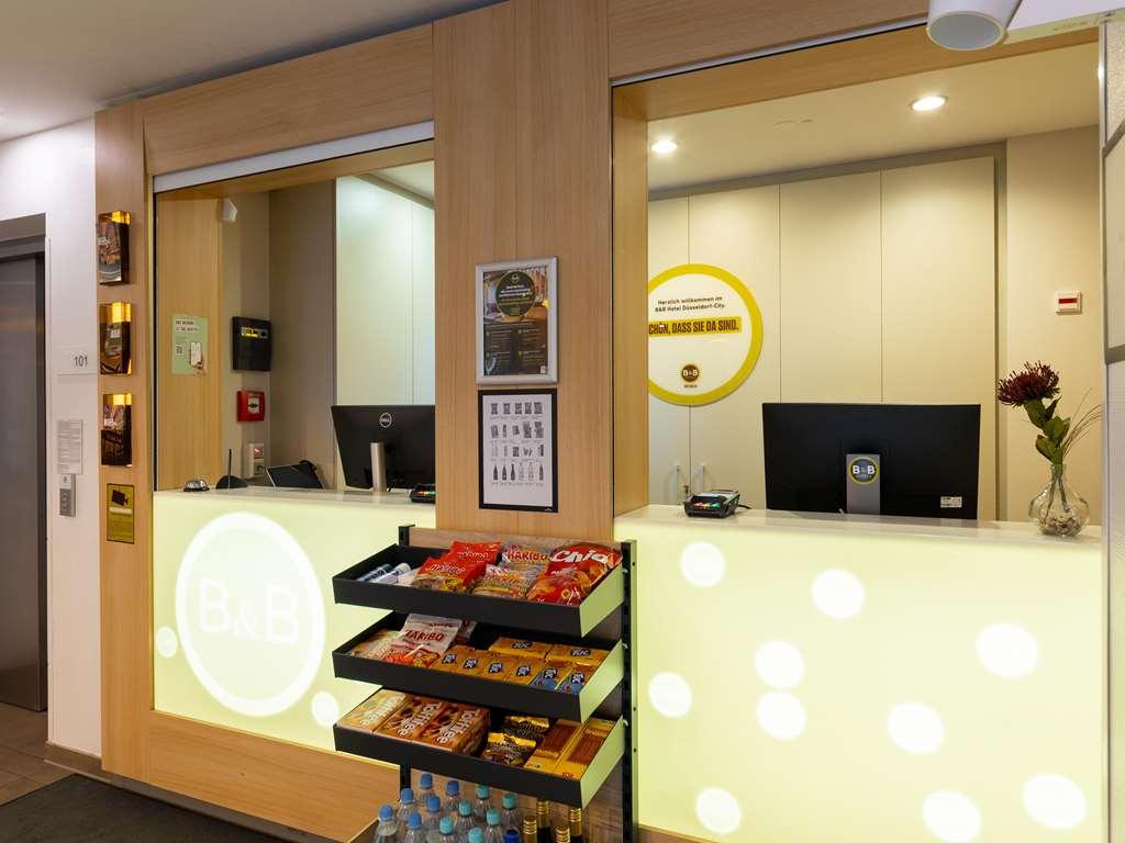 B&B Hotel Duesseldorf-City Интериор снимка